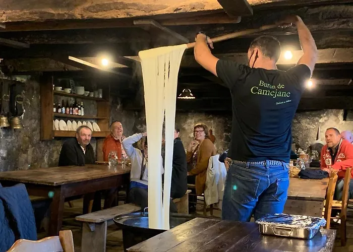 بيت للعطل Fontanies En Aubrac