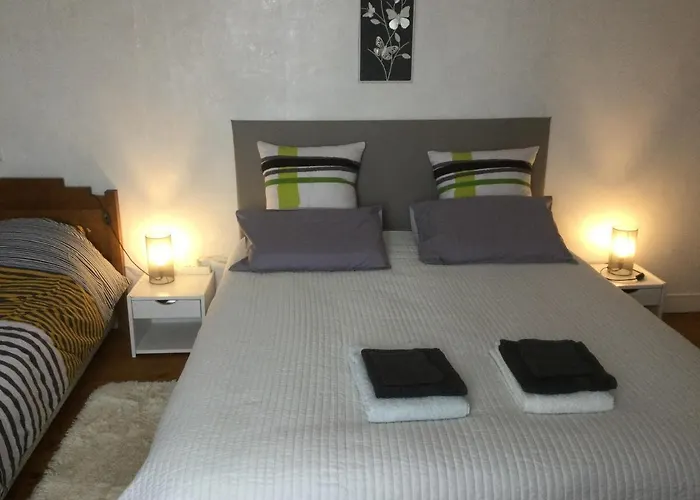 Fontanies En Aubrac بيت للعطل لاغيول