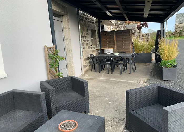 Fontanies En Aubrac * لاغيول